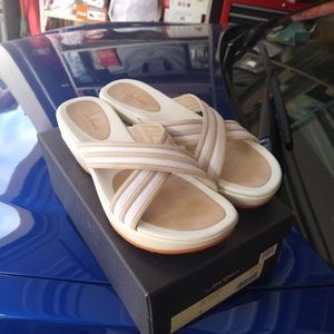 Cole haan Nike air Vela slides